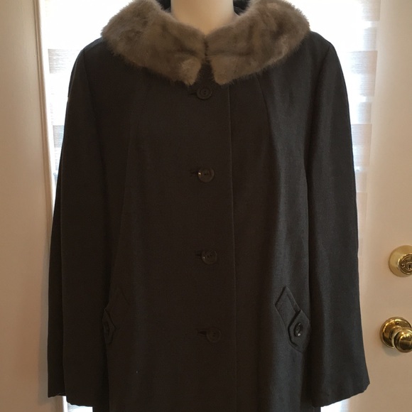 Lazarus of Virgina VINTAGE GRAY WOOL button UP LONG SWING COAT - Picture 8 of 13